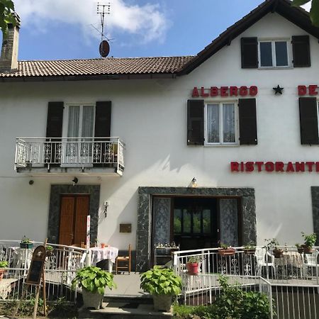 Albergo Delfino San Pietro d'Olba Exteriér fotografie