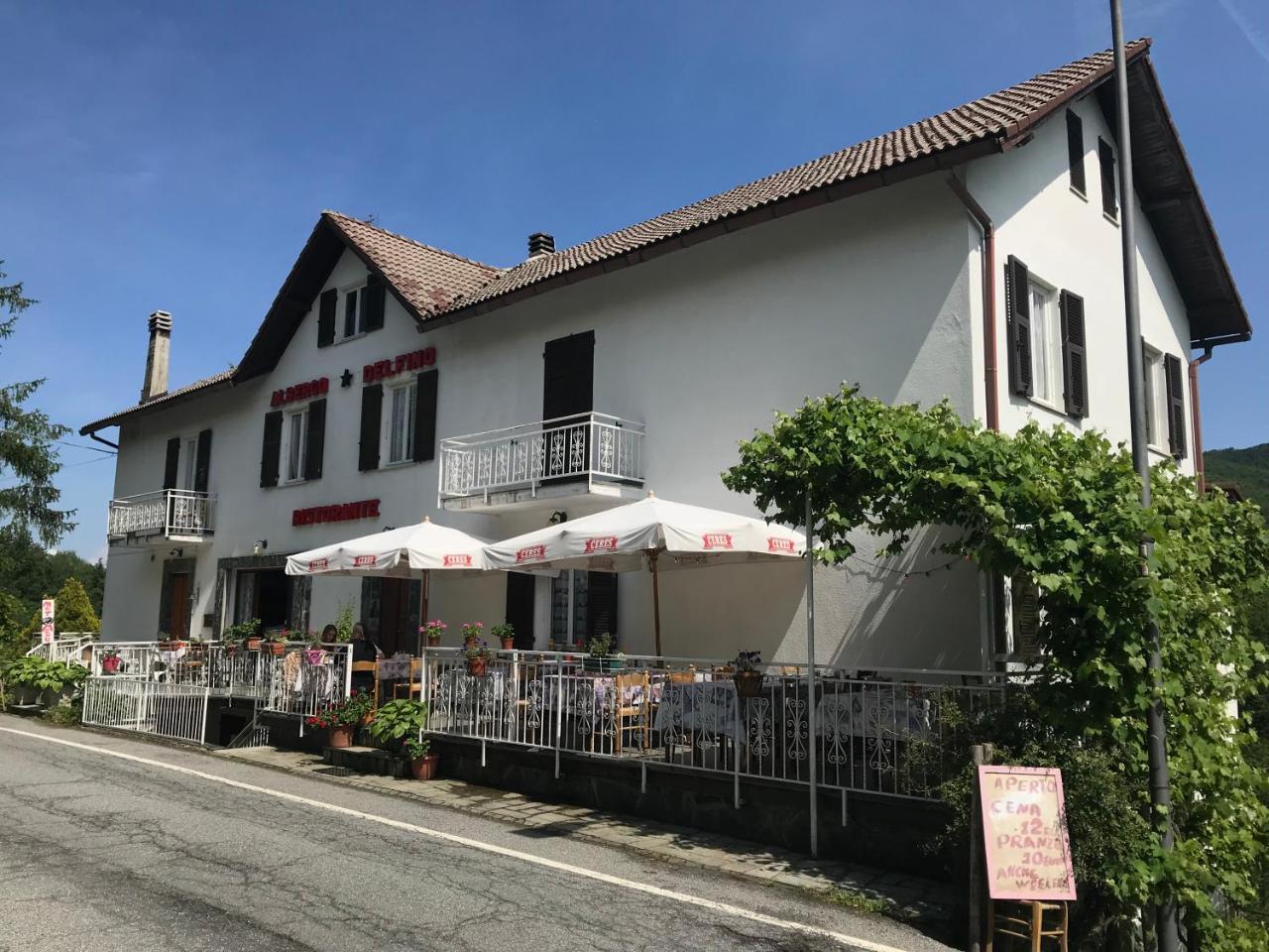 Albergo Delfino San Pietro d'Olba Exteriér fotografie